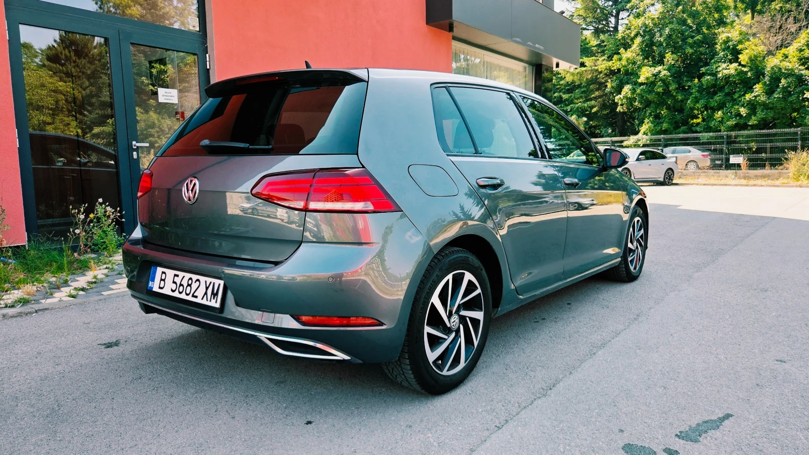 VW Golf 1.6 d, снимка 3 - Автомобили и джипове - 55330416