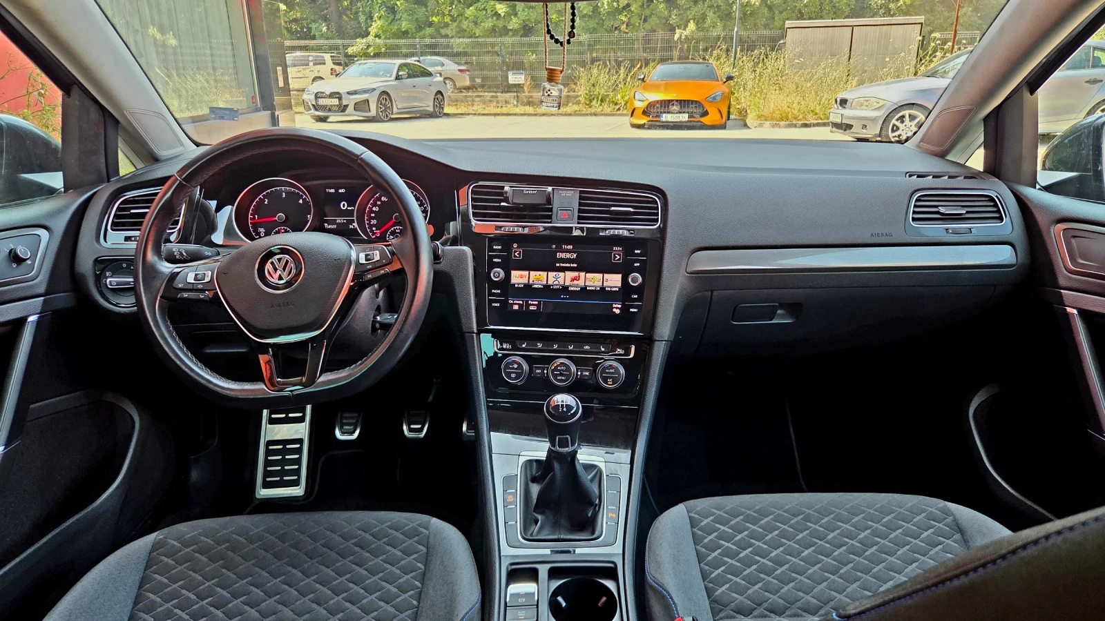 VW Golf 1.6 d, снимка 8 - Автомобили и джипове - 55330416