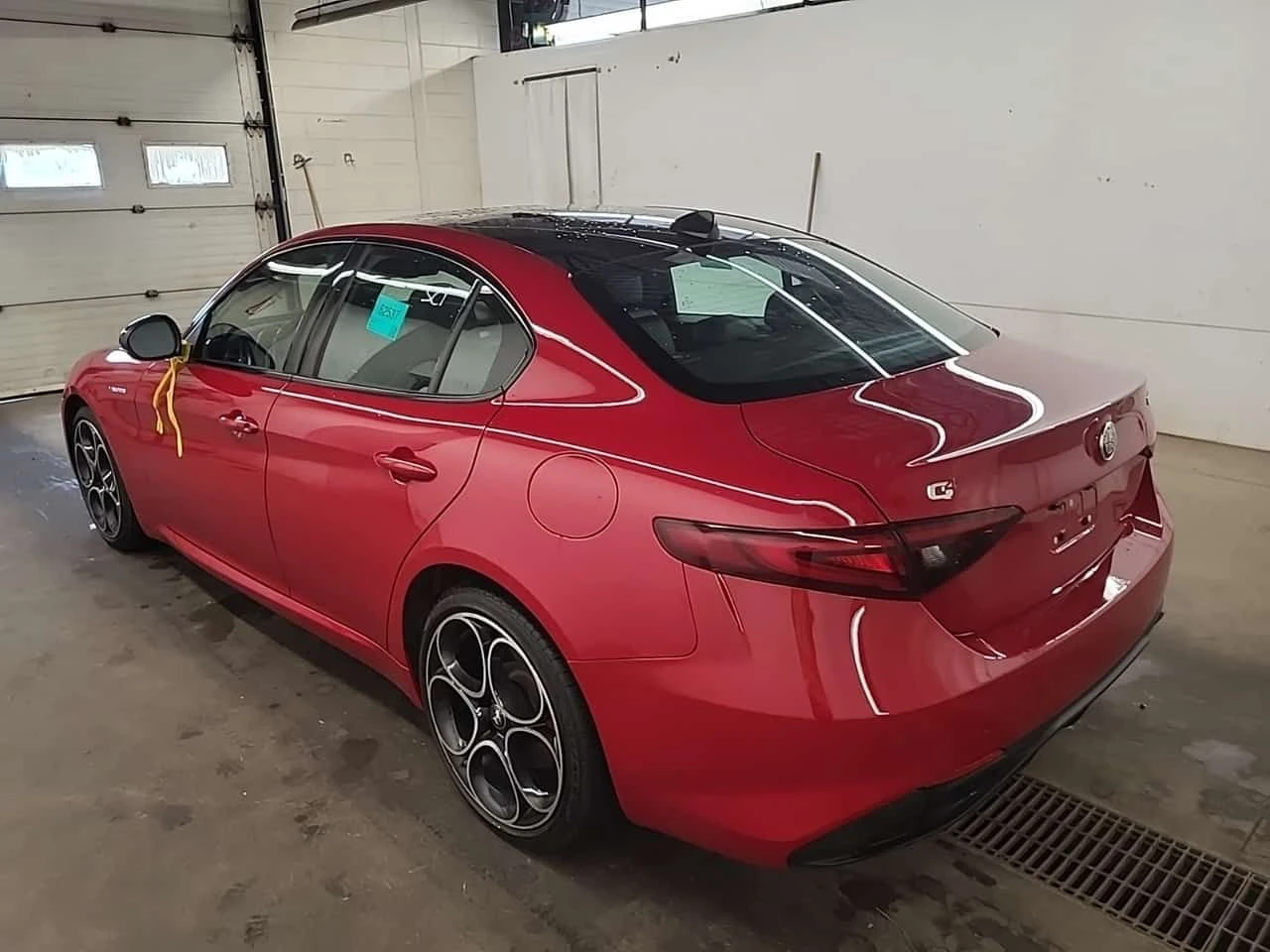 Alfa Romeo Giulia * VELOCE * 2.0T * 2023 * CARFAX * , снимка 4 - Автомобили и джипове - 55503459