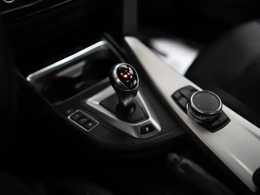 BMW M3 F80 | Harman Kardon | 19" M, снимка 10 - Автомобили и джипове - 55902888