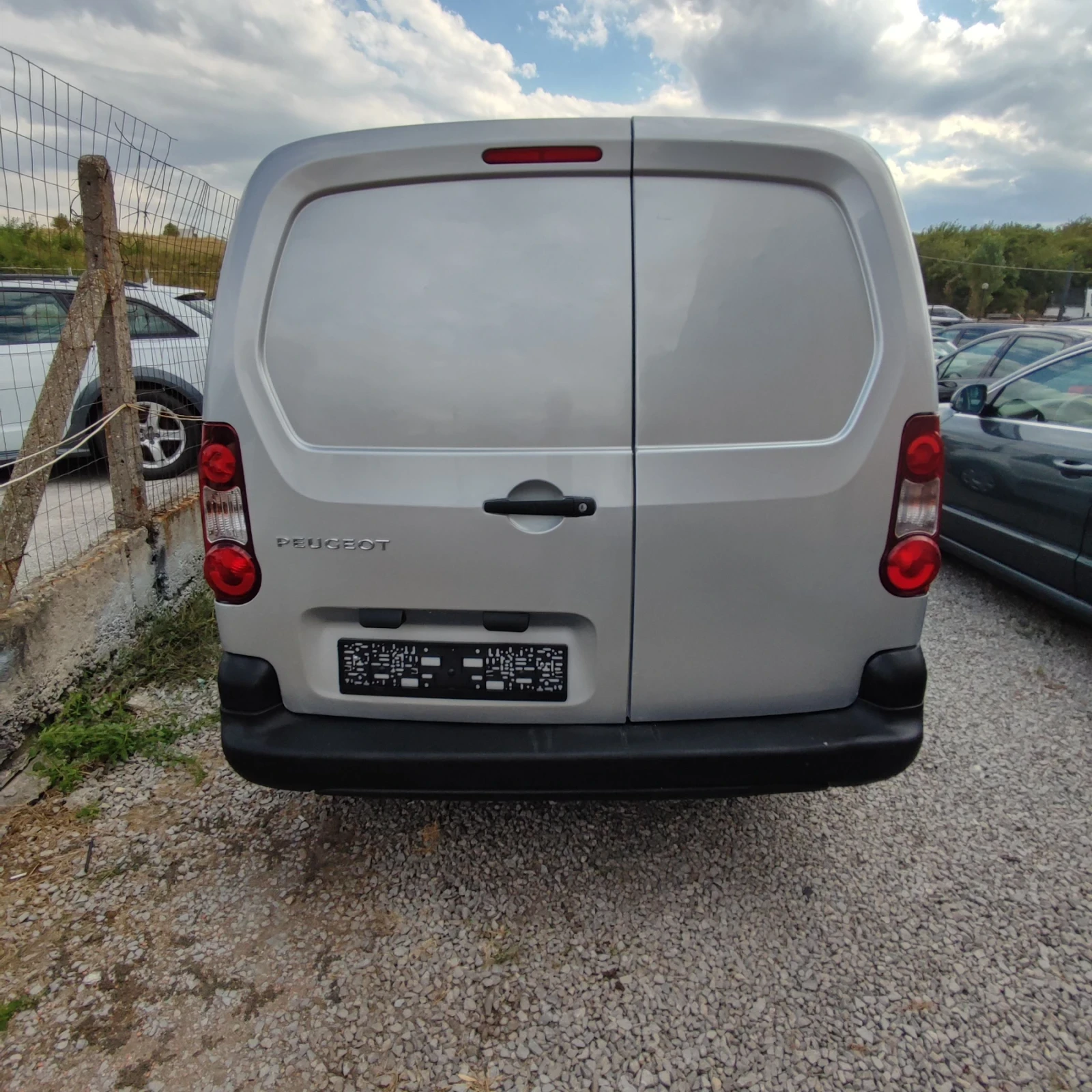 Peugeot Partner 1.6HDI* MAXI* FACE* , снимка 6 - Автомобили и джипове - 55929032