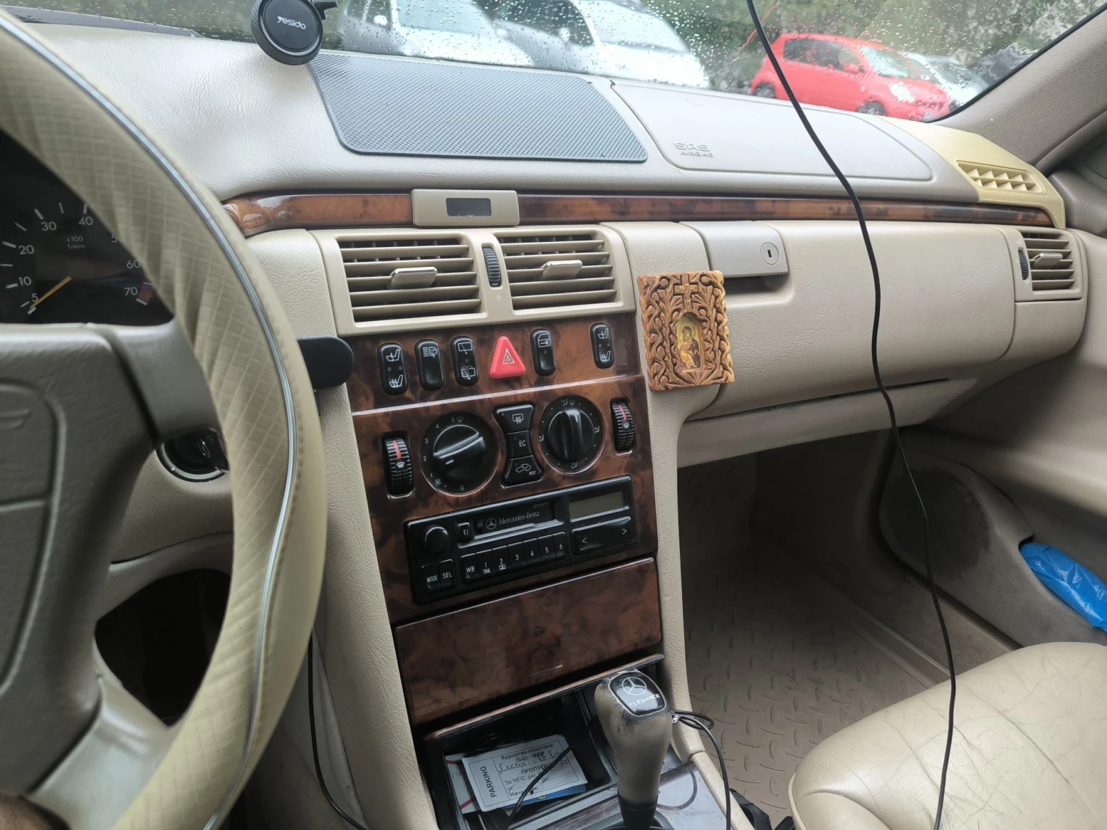 Mercedes-Benz E 280 4matic , снимка 8 - Автомобили и джипове - 56057259