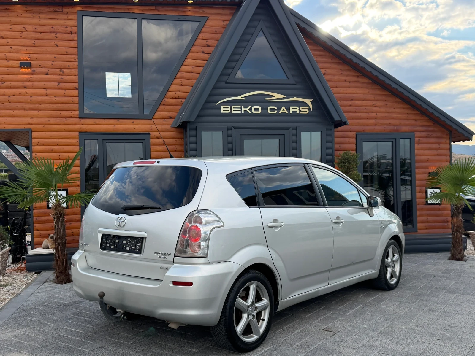 Toyota Corolla verso 7-������//��� ���� �� ��������! | Mobile.bg � ����������� 5