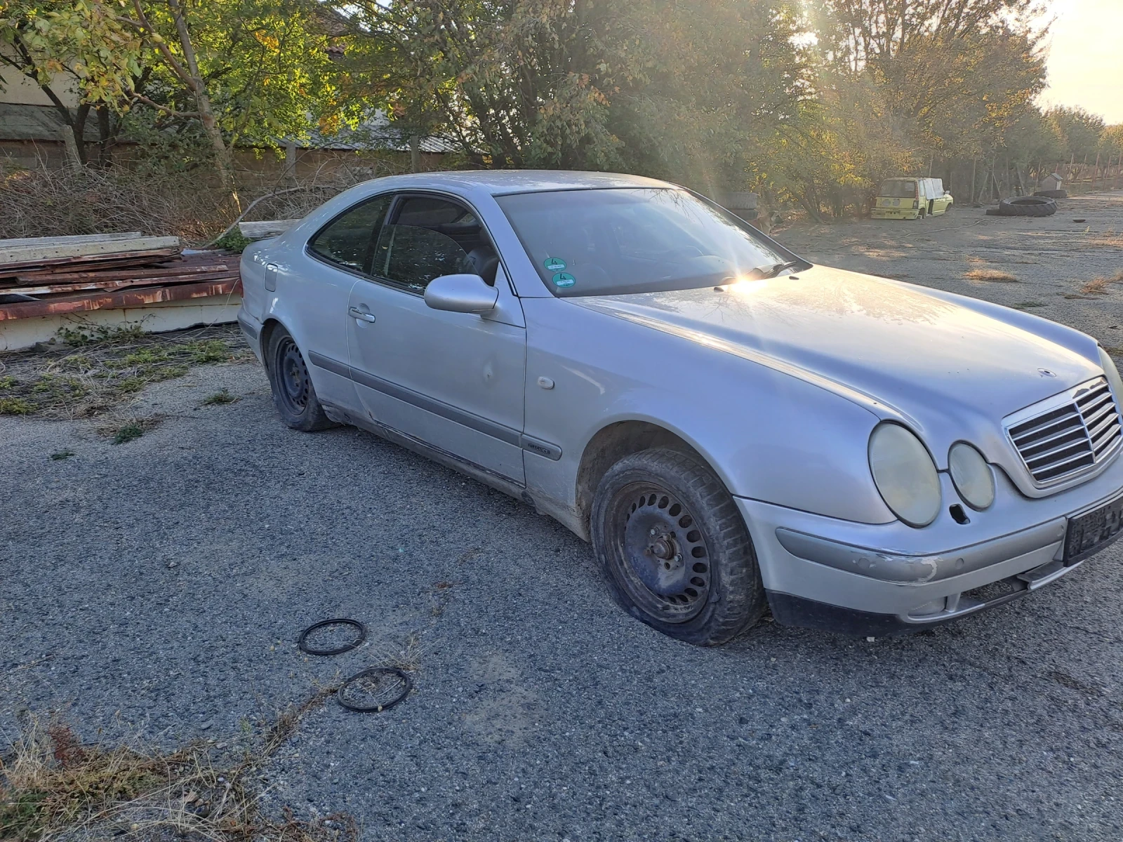 Mercedes-Benz CLK 230