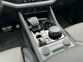 Обява за продажба на VW Touareg 3.0 TDI 4Motion = R-line= Black Style Гаранция ~ 180 600 лв. - изображение 7