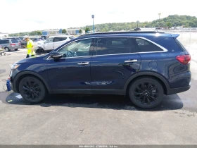 ������ Kia Sorento