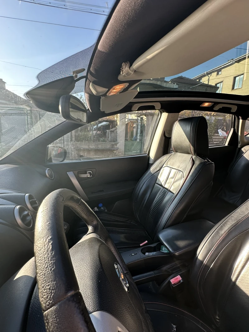 Nissan Qashqai 4x4 2.0 ДИЗЕЛ, ПАНОРАМЕН ПОКРИВ, снимка 3 - Автомобили и джипове - 52670348