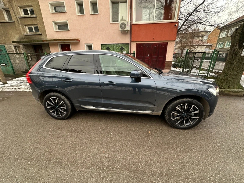 Volvo XC60 B5 2.0L 235hp AT8 AWD, снимка 3 - Автомобили и джипове - 53324417