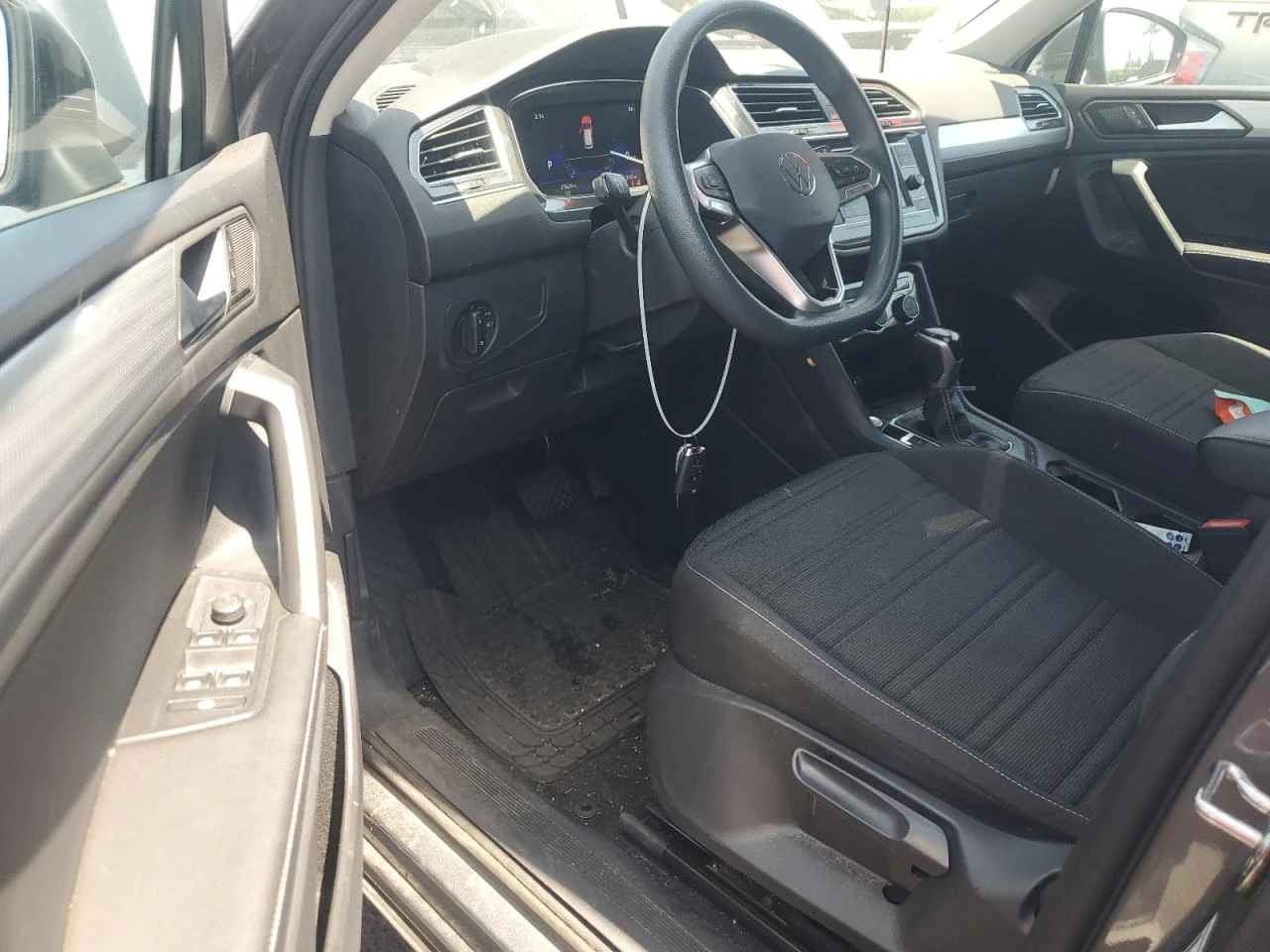 VW Tiguan S - изображение 7