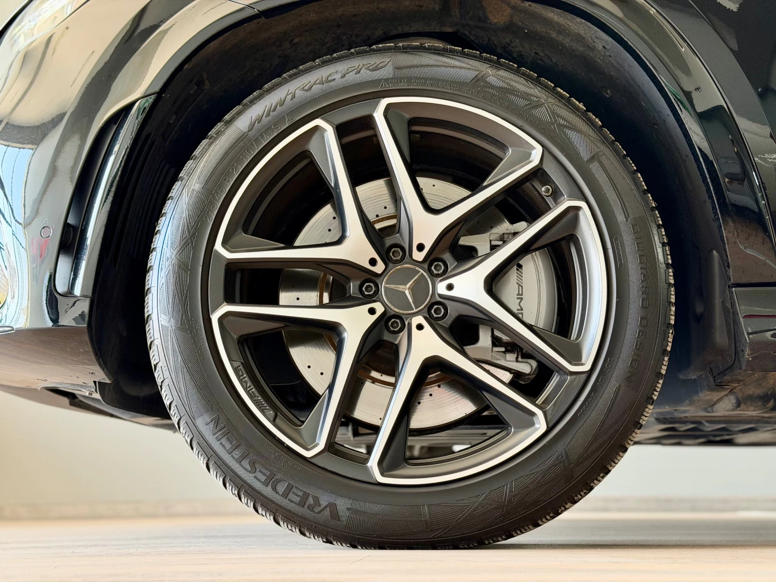 Mercedes-Benz GLE 53 4MATIC AMG 1-ви Собственик НОВ от Силвър Стар, снимка 5 - Автомобили и джипове - 53862859