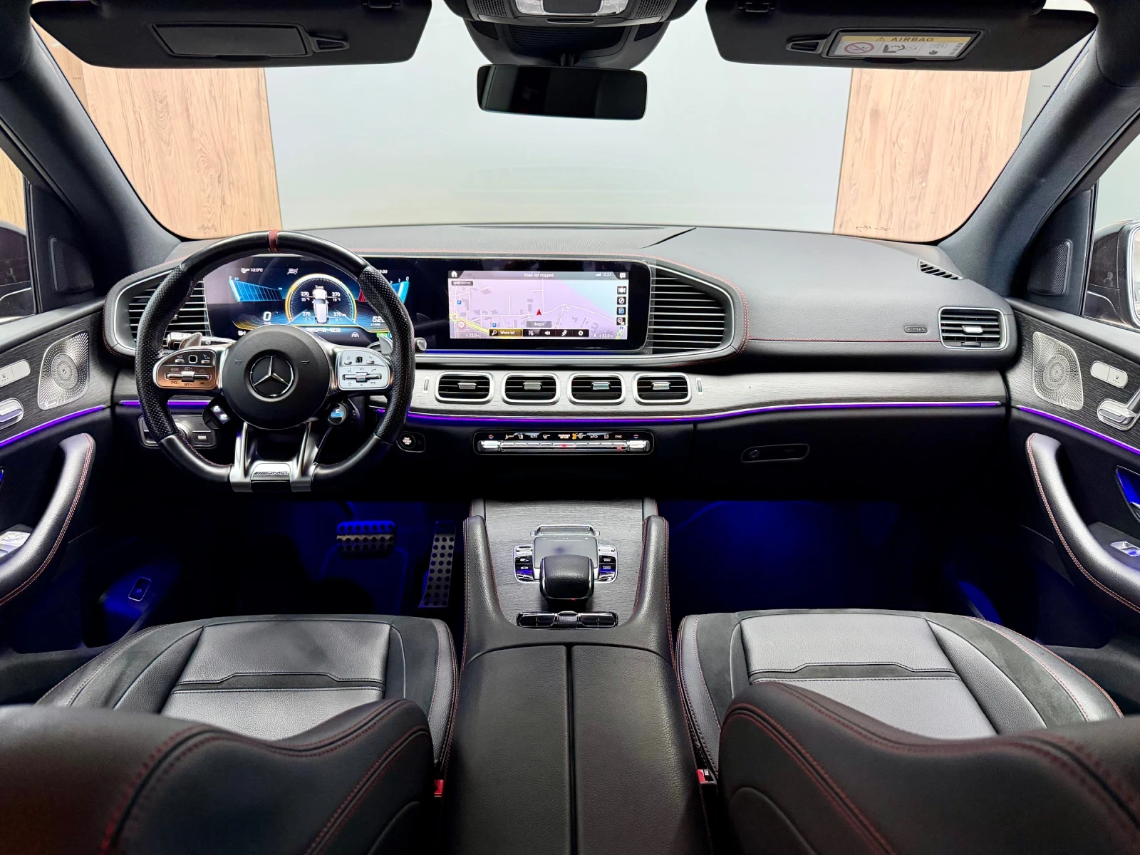 Mercedes-Benz GLE 53 4MATIC AMG 1-ви Собственик НОВ от Силвър Стар, снимка 9 - Автомобили и джипове - 53862859