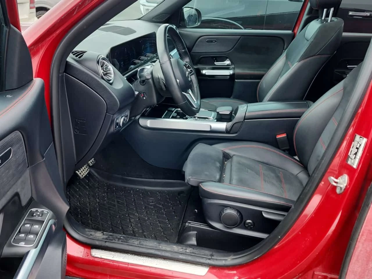 Mercedes-Benz GLB * 250 * CARFAX * ЦЕНА ДО БГ, снимка 5 - Автомобили и джипове - 53953750