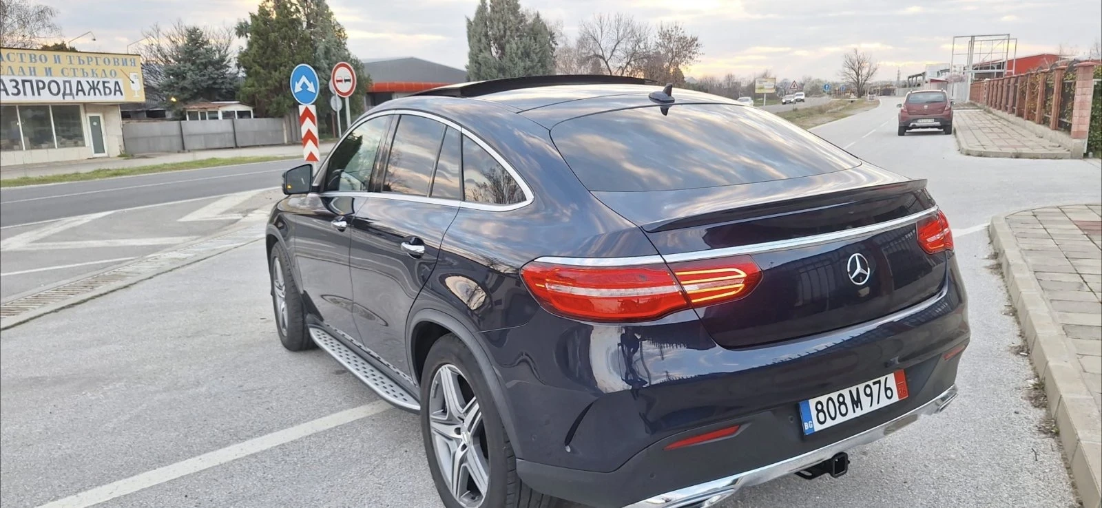 Mercedes-Benz GLE 350 Coupe AMG PREMIUM/ ОБДУХВАНЕ/ КАМ360/ G9, снимка 15 - Автомобили и джипове - 54325287