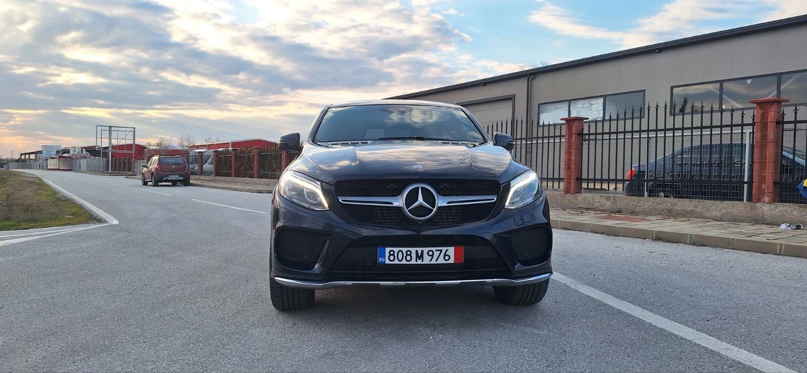 Mercedes-Benz GLE 350 Coupe AMG PREMIUM/ ОБДУХВАНЕ/ КАМ360/ G9, снимка 5 - Автомобили и джипове - 54019614