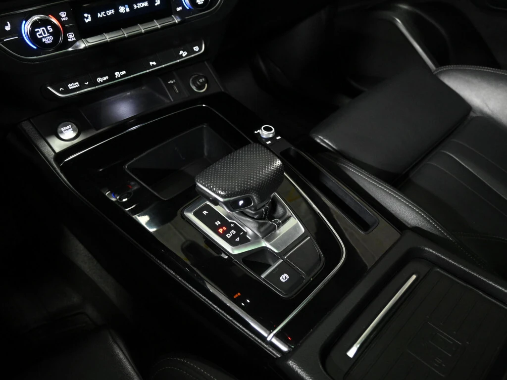 Audi Q5 S-Line| PANO| ПАМЕТ| ФИКС ЦЕНА| , снимка 15 - Автомобили и джипове - 54216586