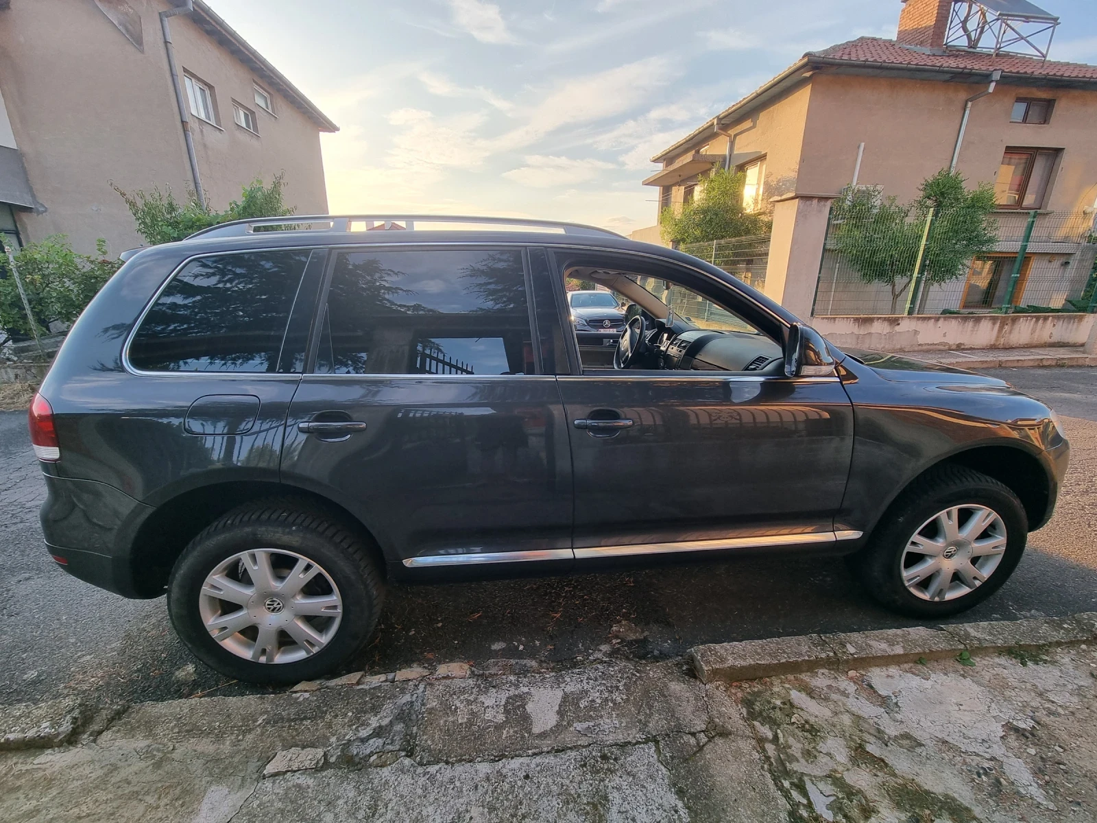 VW Touareg, снимка 12 - Автомобили и джипове - 55304024