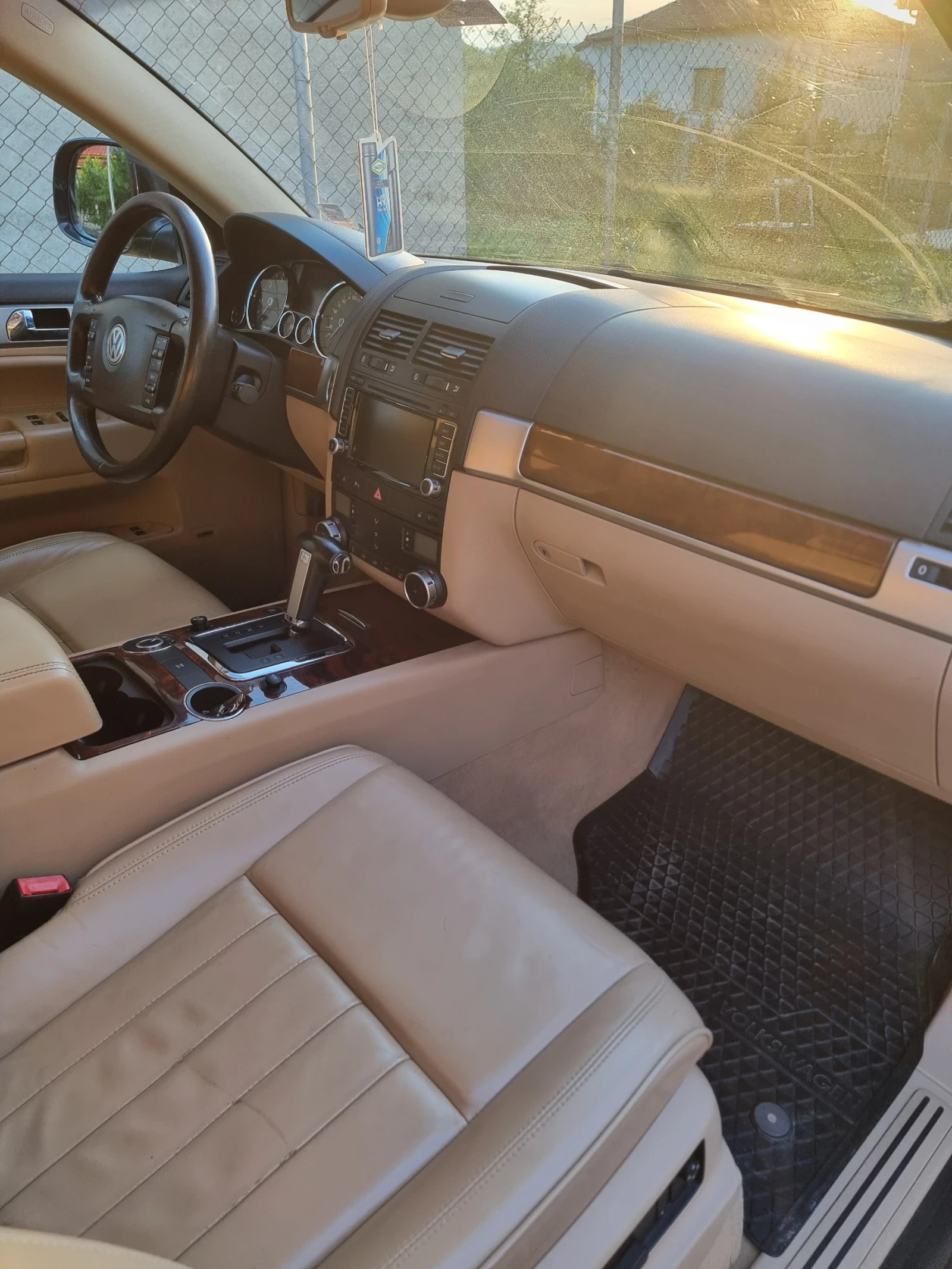 VW Touareg, снимка 11 - Автомобили и джипове - 55304024