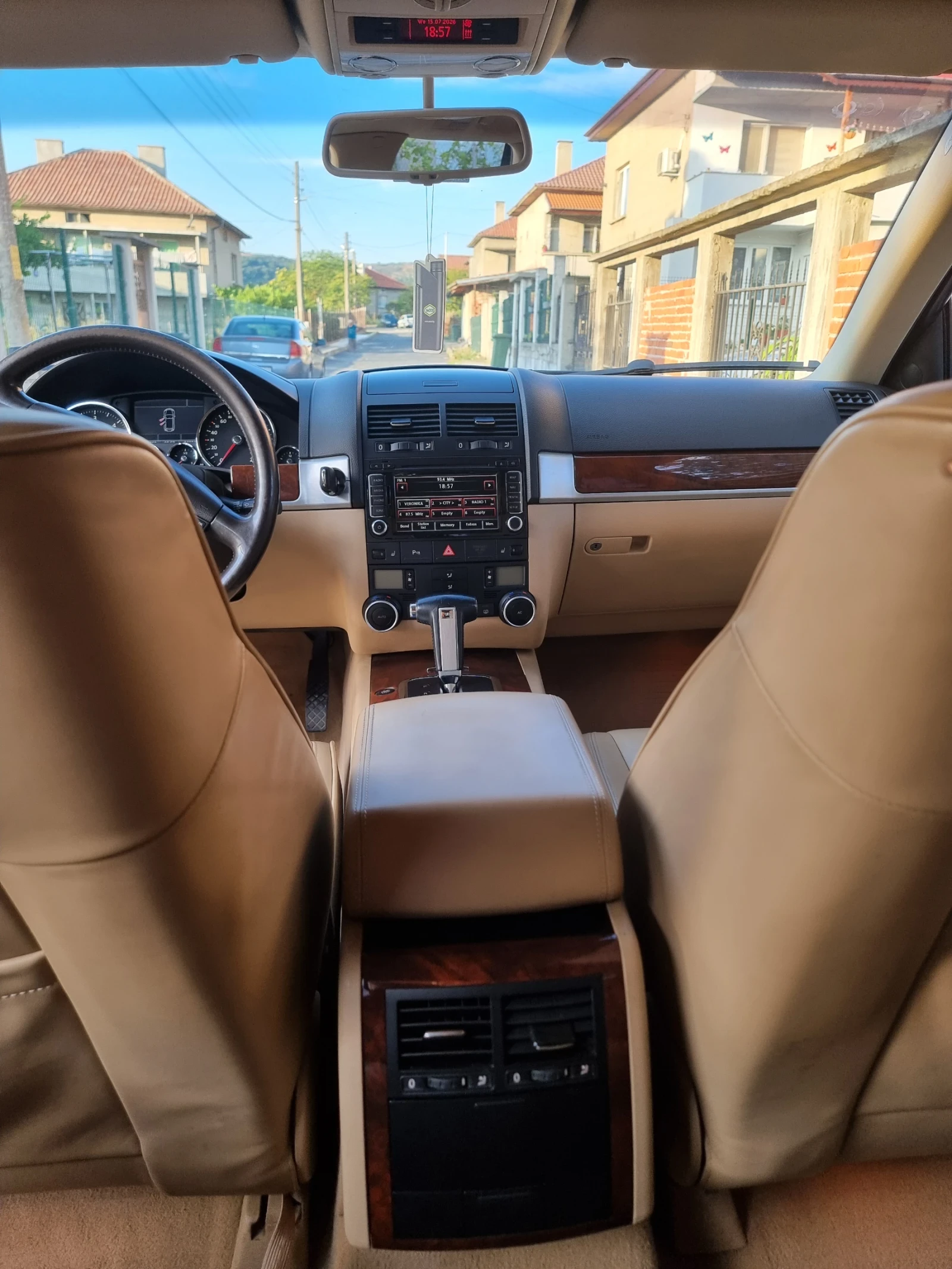 VW Touareg, снимка 6 - Автомобили и джипове - 55304024