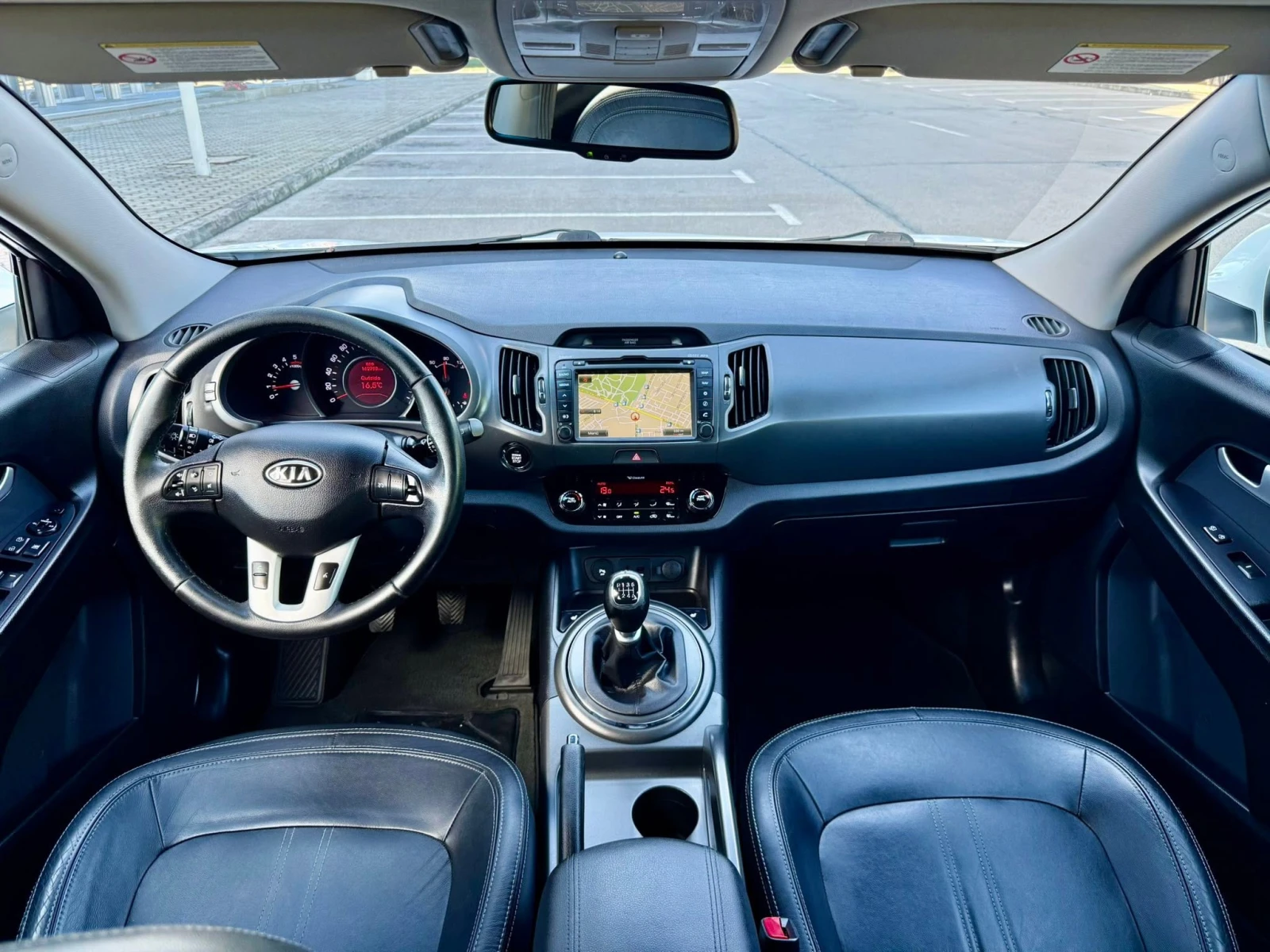 Kia Sportage Kia Sportage 2.0crdi 4x4 Уникат, снимка 5 - Автомобили и джипове - 55567894