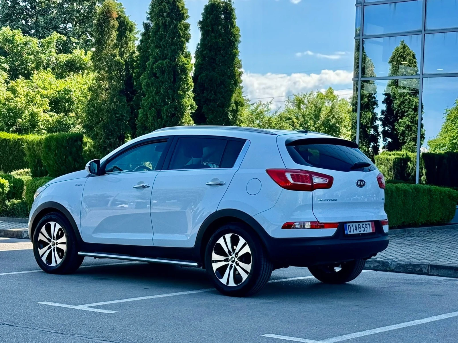 Kia Sportage Kia Sportage 2.0crdi 4x4 Уникат, снимка 4 - Автомобили и джипове - 55567894