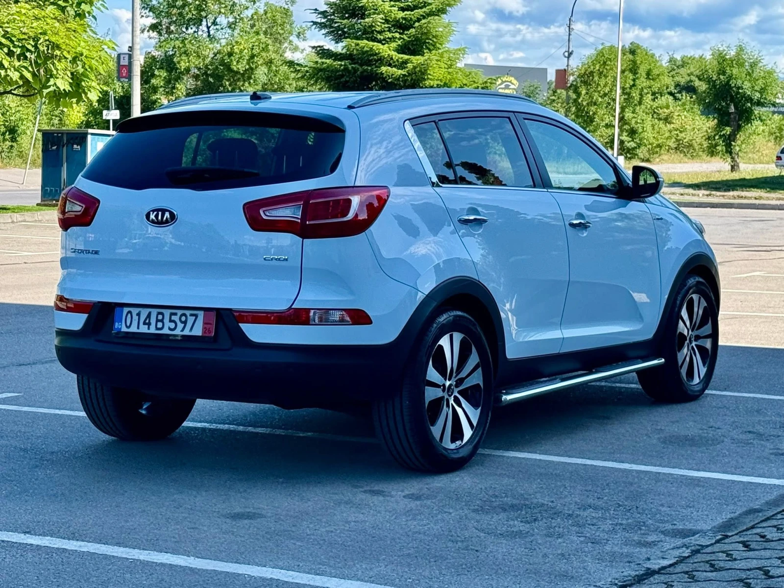 Kia Sportage Kia Sportage 2.0crdi 4x4 Уникат, снимка 3 - Автомобили и джипове - 55567894