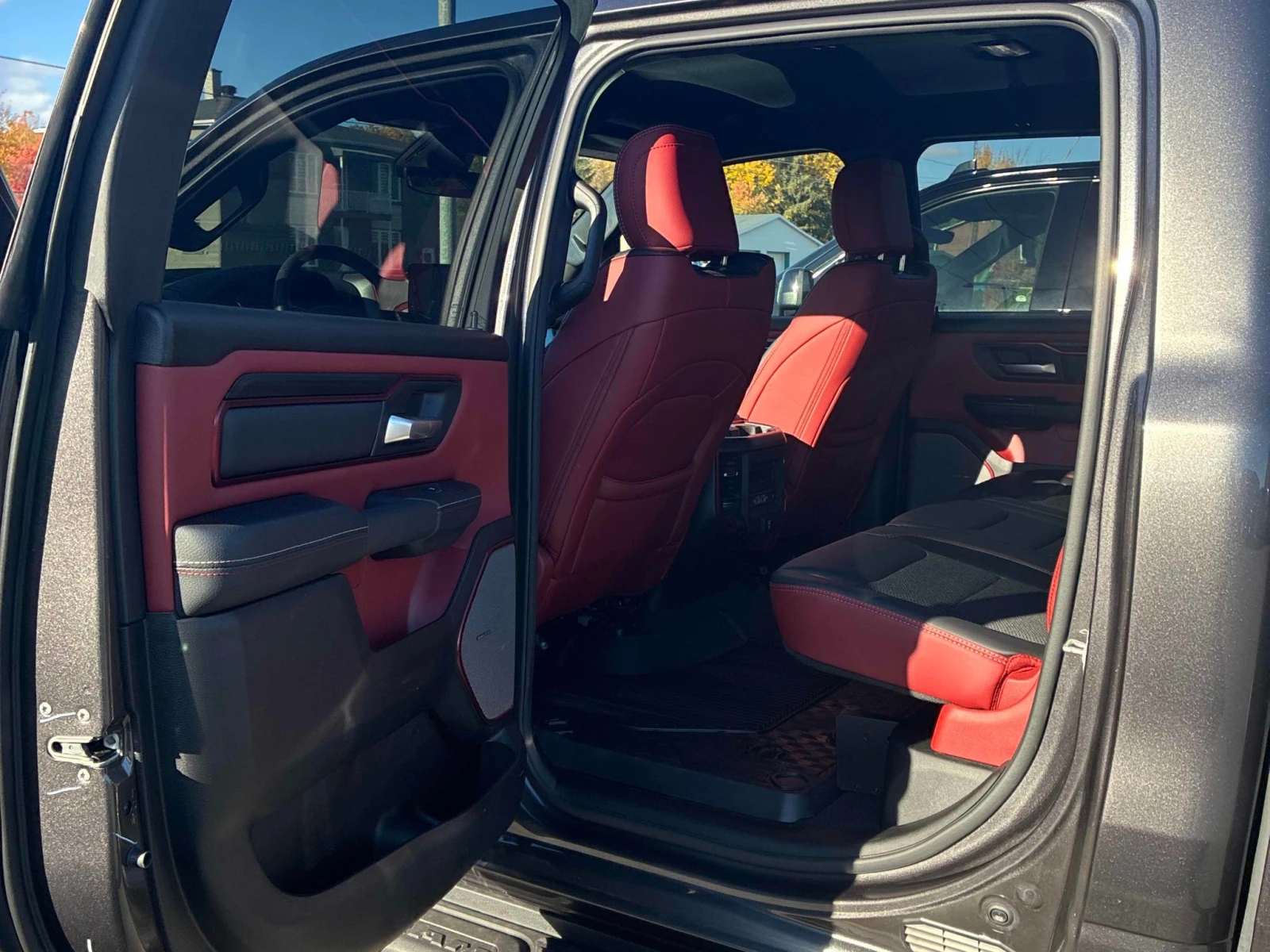 Dodge RAM 1500 REBEL, ���������� | Mobile.bg � ����������� 9