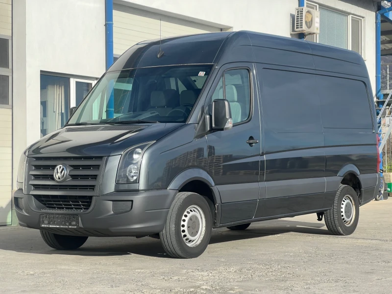 VW Crafter 2.5TDI - 136hp / Климатроник / Автентичен вид!, снимка 4 - Бусове и автобуси - 53071037