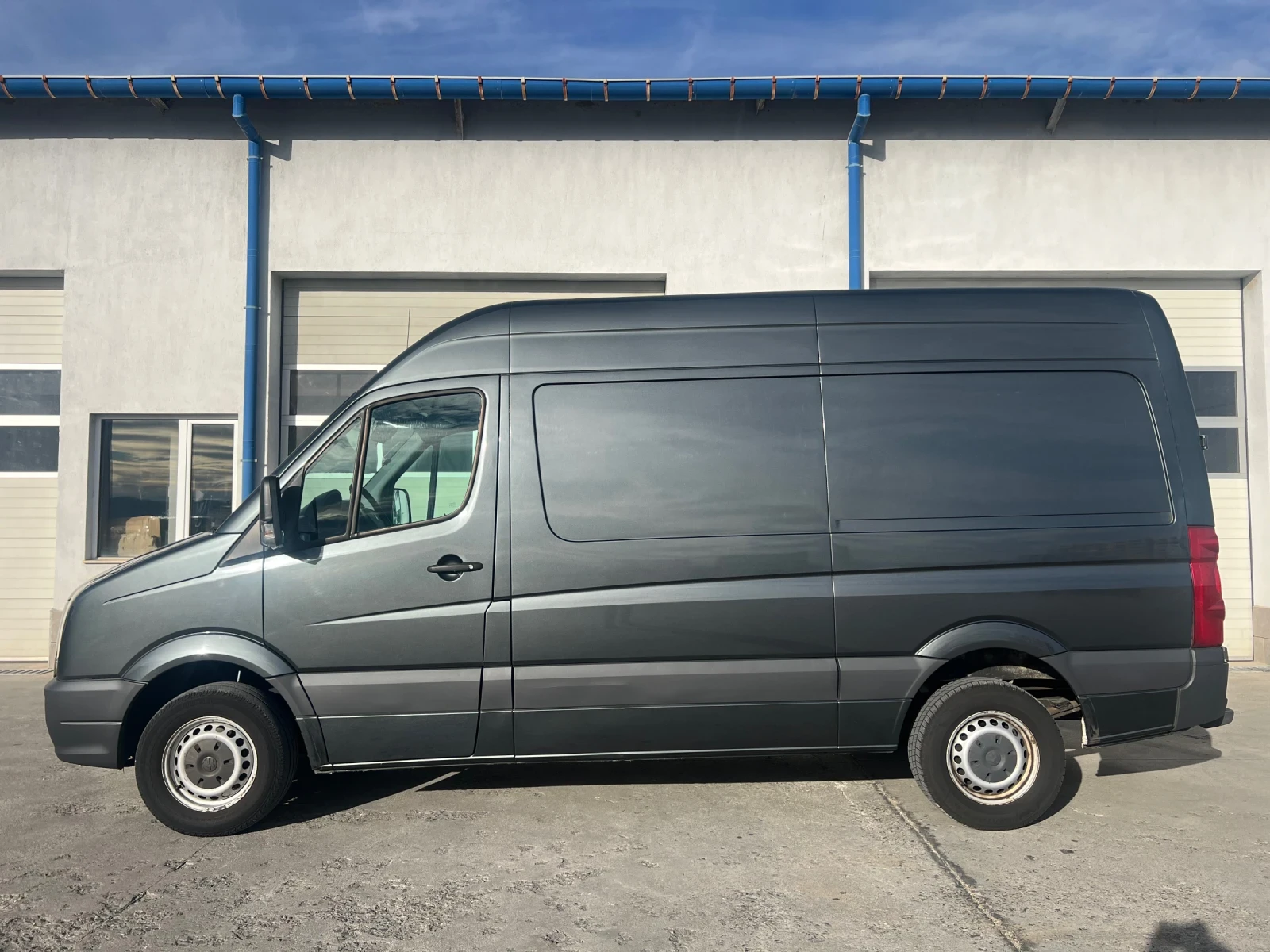 VW Crafter 2.5TDI - 136hp / Климатроник / Автентичен вид! - изображение 5