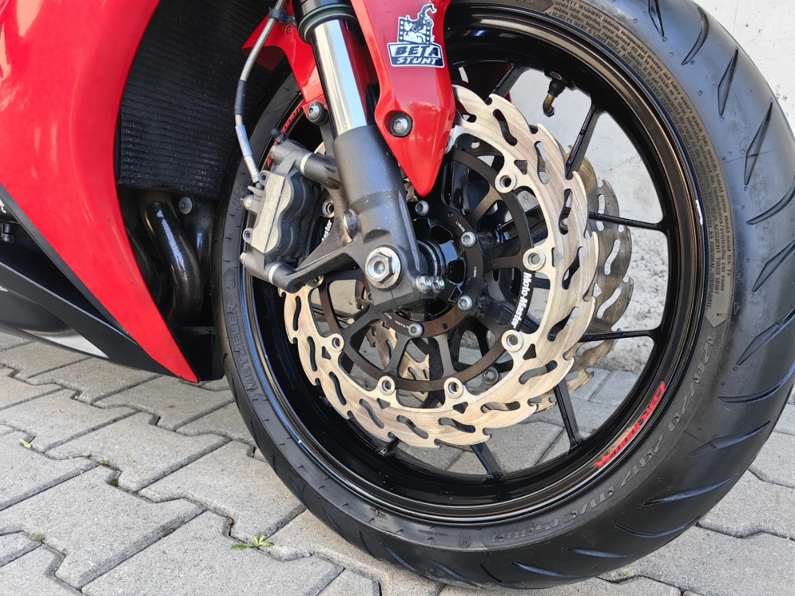 Honda Cbr 1000RR Fireblade (2015), снимка 4 - Мотоциклети и мототехника - 55474379
