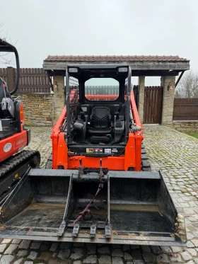 Мини челни товарачи Kubota SVL62-2, снимка 2