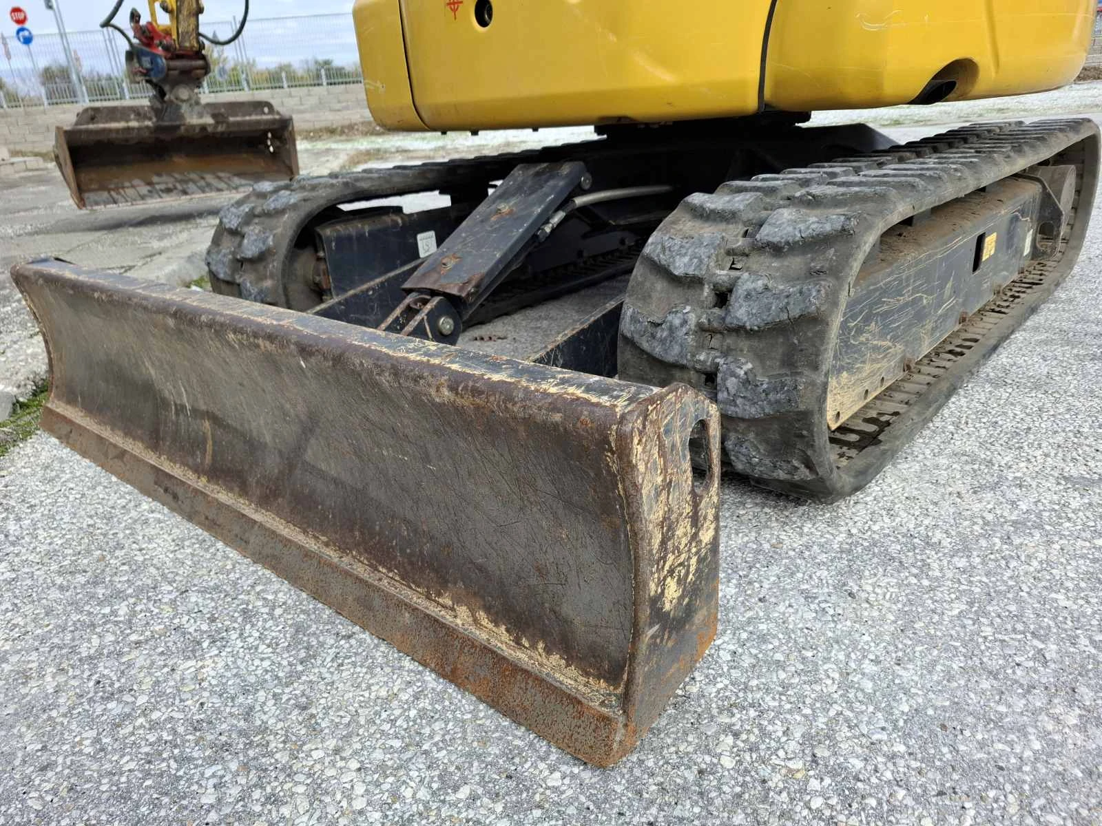 Багер Komatsu PC26 MR-5 , 3 КОФИ - изображение 9