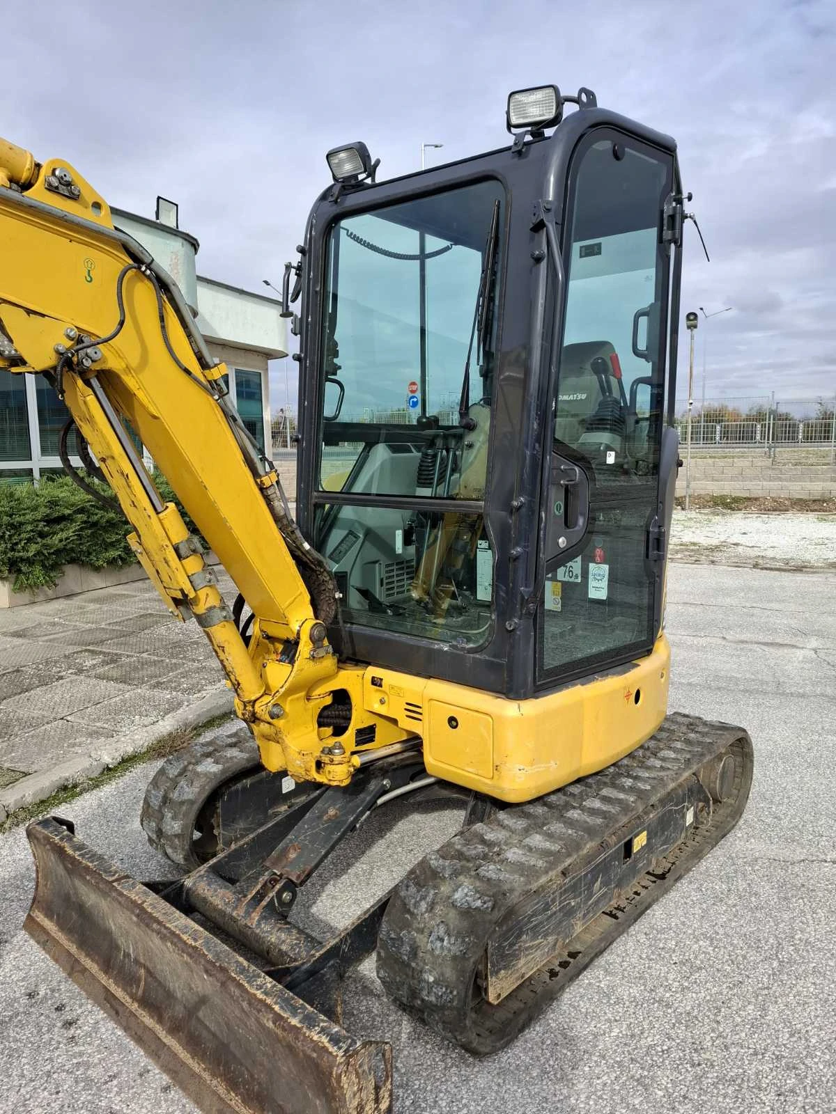 Багер Komatsu PC26 MR-5 , 3 КОФИ - изображение 8