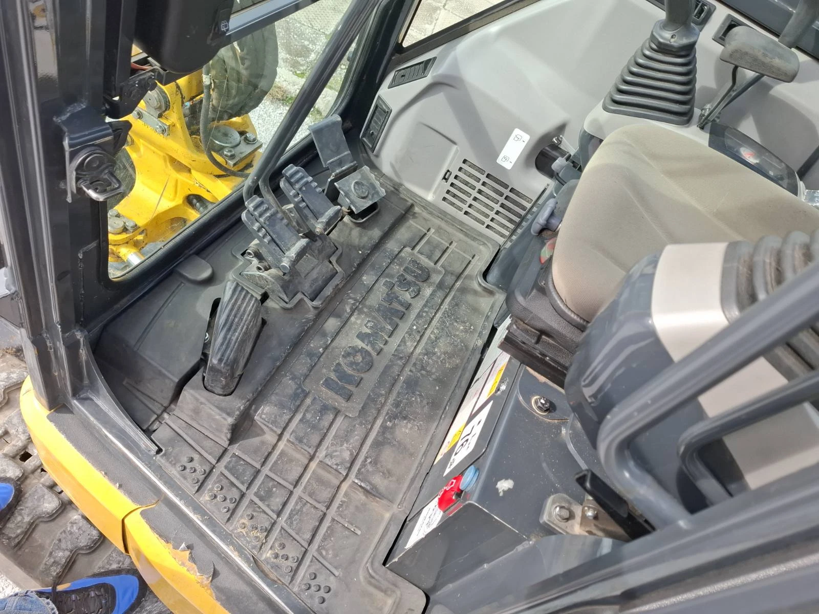  Komatsu PC26 MR-5 , 3  | Mobile.bg   15