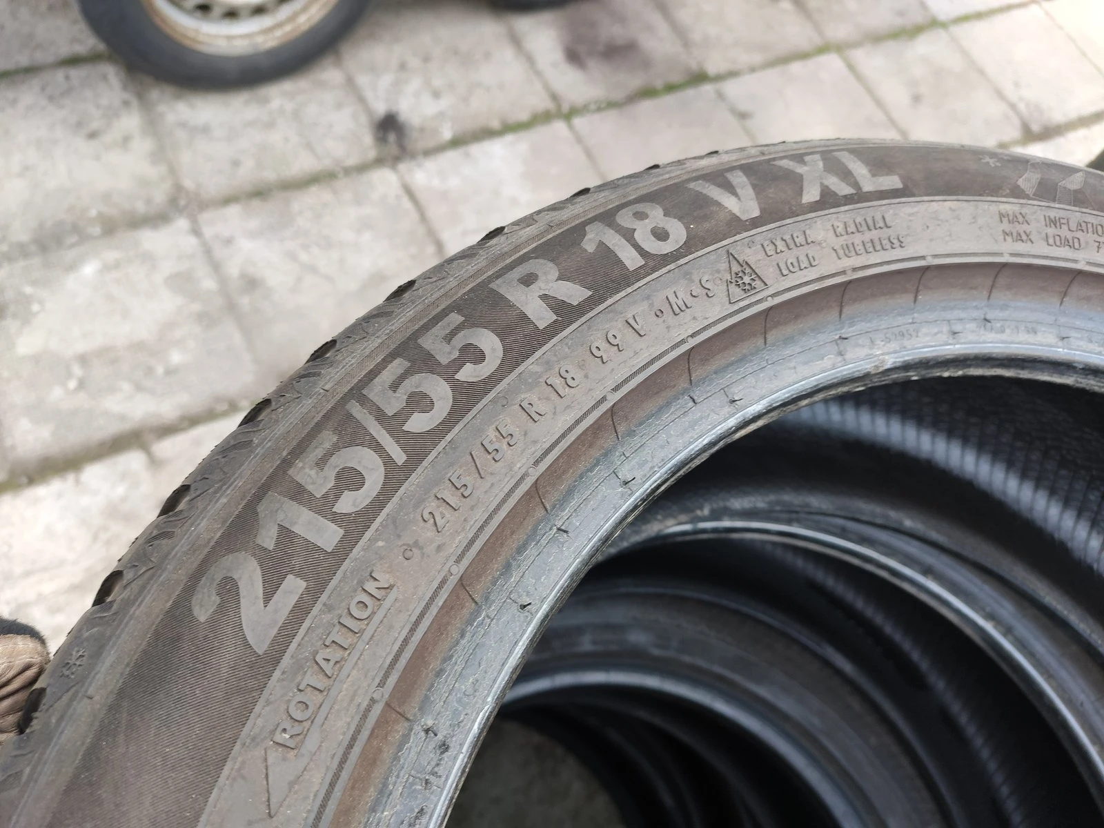 Гуми Зимни 215/55R18, снимка 9 - Гуми и джанти - 56735356
