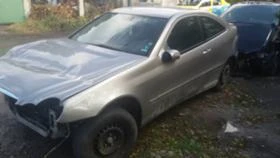 Mercedes-Benz C 200, снимка 2