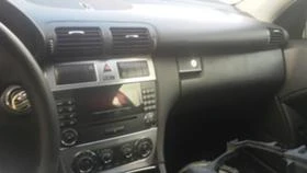 Mercedes-Benz C 200, снимка 4