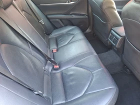 Toyota Camry 2.5 Hybrid Bisiness Edition, снимка 9