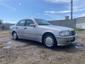 Mercedes-Benz C 220, снимка 3