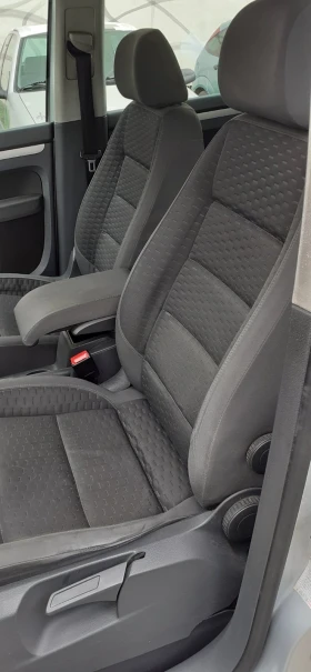 Обява за продажба на VW Touran 1.9 TDI ~7 900 лв. - изображение 8