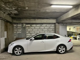 ����� �� �������� �� Lexus IS 300