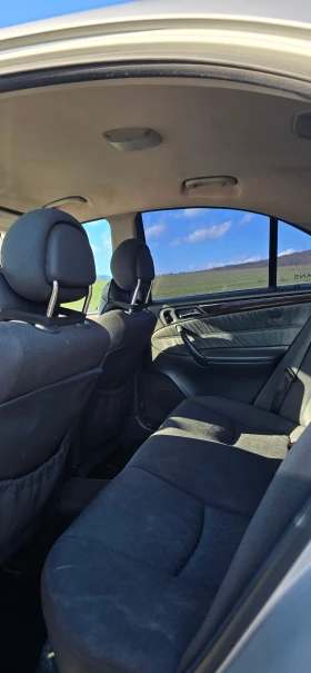 Mercedes-Benz C 200, снимка 9 - Автомобили и джипове - 53638743