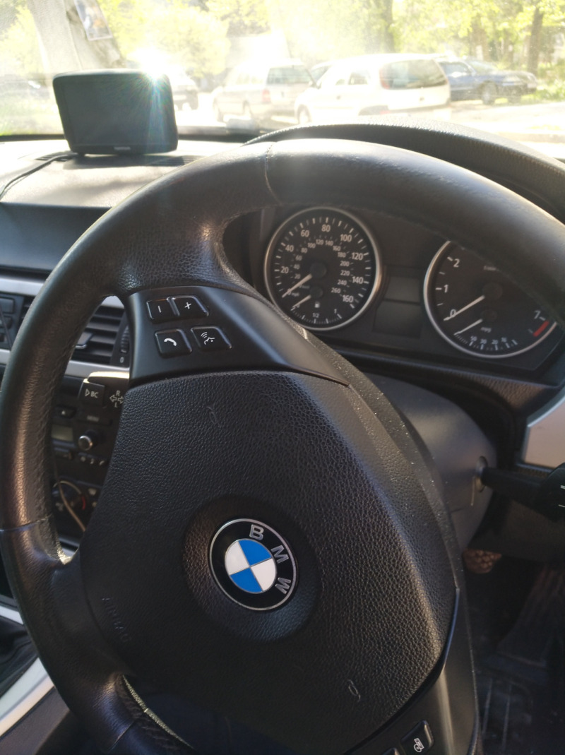 BMW 325 Sedan , снимка 9 - Автомобили и джипове - 45210473