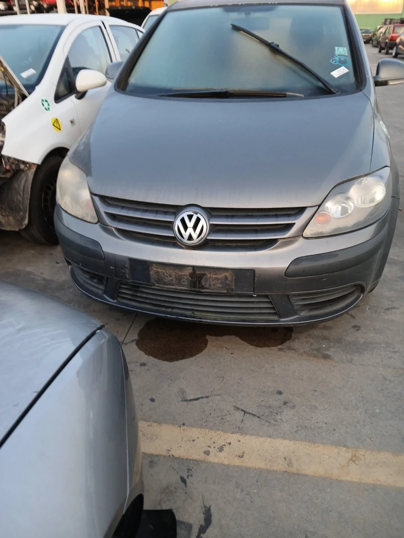 VW Golf Plus 1.9tdi/1.6fsi, снимка 2 - Автомобили и джипове - 49999316