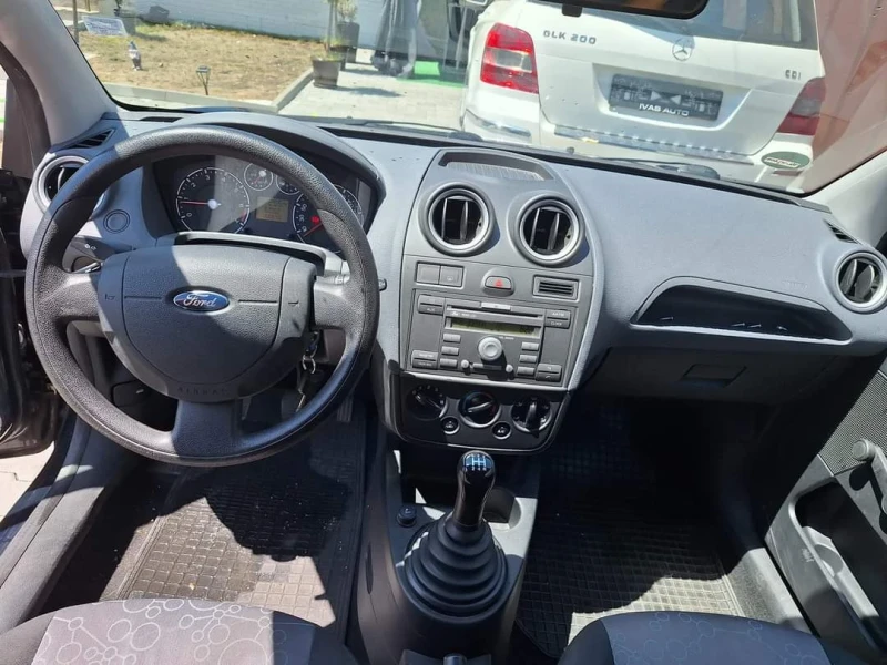 Ford Fiesta, снимка 10 - Автомобили и джипове - 47603309