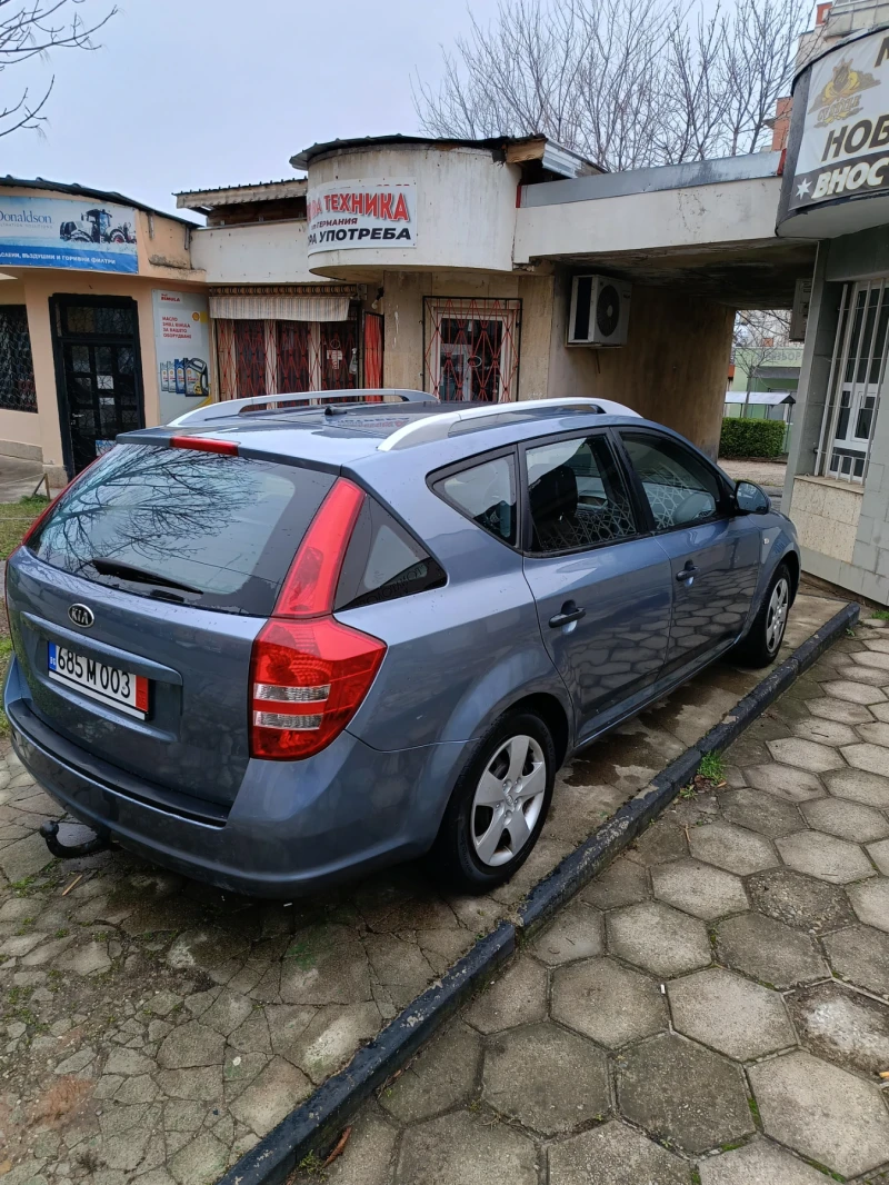 Kia Ceed 1.6 i, снимка 3 - Автомобили и джипове - 48477907