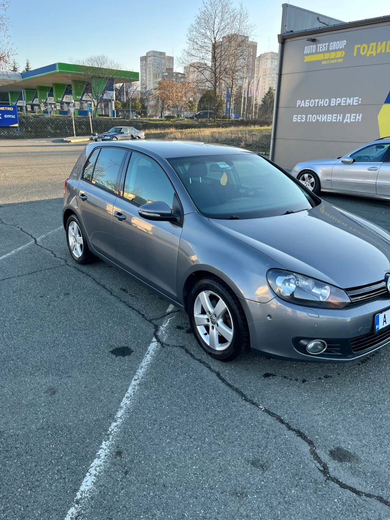 VW Golf 1.6 TDI, снимка 1 - Автомобили и джипове - 48779680