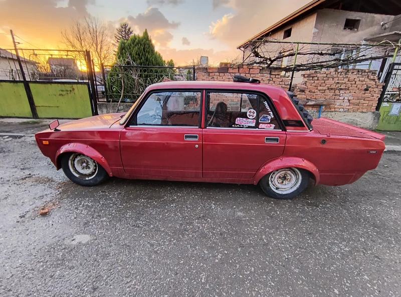 Lada 2105, снимка 2 - Автомобили и джипове - 49523157