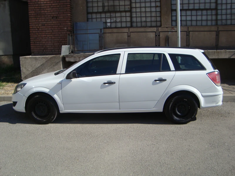 Opel Astra, снимка 3 - Автомобили и джипове - 51073490
