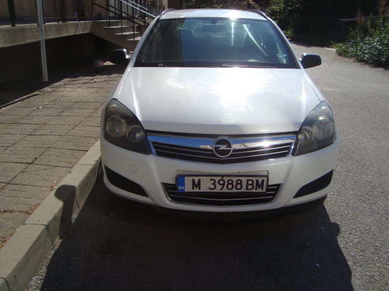 Opel Astra, снимка 2 - Автомобили и джипове - 51073490