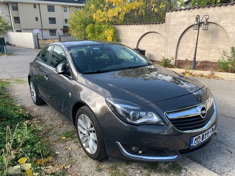 Opel Insignia 2.0 CDTi, снимка 4 - Автомобили и джипове - 51883249